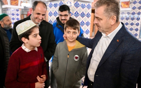 Belediye Başkanı Kandil Özel Programına katıldı Gaziosmanpaşa Belediye Başkanı Hasan Tahsin Usta “Sevgi, birlik ve beraberlikle