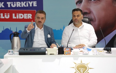 AK Parti Gaziosmanpaşa İlçe Yönetim Kurulu Toplantısı İlçe Başkanı Serkan