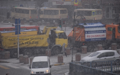 Meteoroloji Genel Müdürlüğü, İstanbul genelinde saat 16.00 sıralarında başlaması beklenen