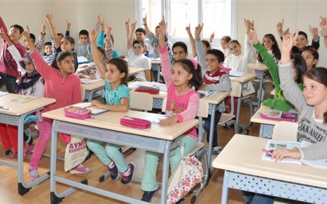 Gaziosmanpaşa Belediyesi Bilgi Evleri’nde, 2020-2021 eğitim yılı için ön kayıtlar
