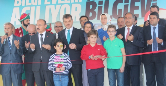 Gaziosmanpaşa Belediye Başkanı Hasan Tahsin Usta ve Kaymakam Yaşar Karadeniz