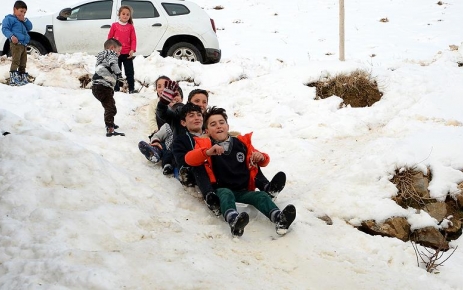 Olumsuz hava koşulları nedeniyle birçok ilde eğitime 1 gün ara