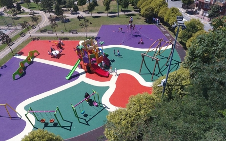 Gaziosmanpaşa Belediyesi, çocuk parkı yapımını sürdürüyor