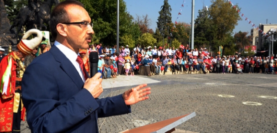 Uşak Valisi Seddar Yavuz"Ülkemizin birlik ve beraberliğini bozmak isteyenlere fırsat