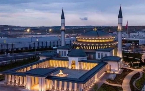 Diyanet İşleri Başkanı Erbaş, yarın itibarıyla maske ve mesafeye dikkat