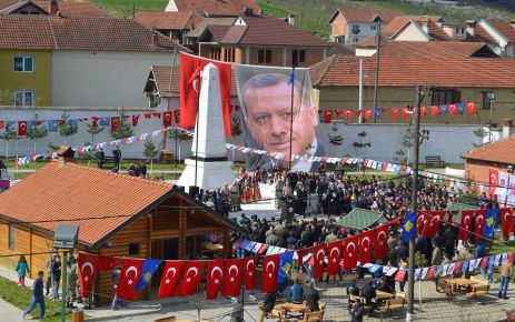 Kosova-Mamuşa'da "Çanakkale Şehitleri Anıtı" ve "Kardeş Keçiören Parkı"  görkemli