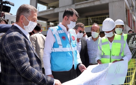 Çevre ve Şehircilik Bakanı Murat Kurum Gaziosmanpaşa'daki  Kentsel Dönüşüm