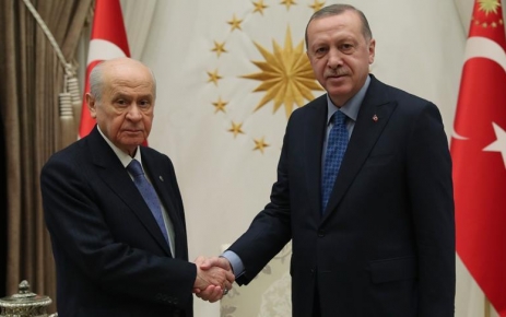Cumhur İttifakı'nın illerde gösterdiği adayların isimleri seçim kurullarına bildirildi. AK