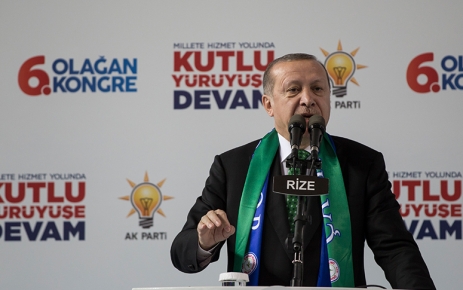 Cumhurbaşkanı Rcep Tayyip Erdoğan, Yenişehir Kapalı Spor Salonu'nda düzenlenen Rize