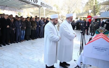 Cumhurbaşkanı Erdoğan, Şehit Polis Ertaş’ın Cenaze Törenine Katıldı.
