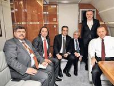 Cumhurbaşkanı Erdoğan, Paris dönüşü uçakta gazetecilerin sorularını yanıtladı:
