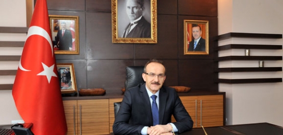 Uşak Valisi Seddar Yavuz "Cumhurbaşkanlığı seçiminde herkes kurallara uymalıdır"dedi.