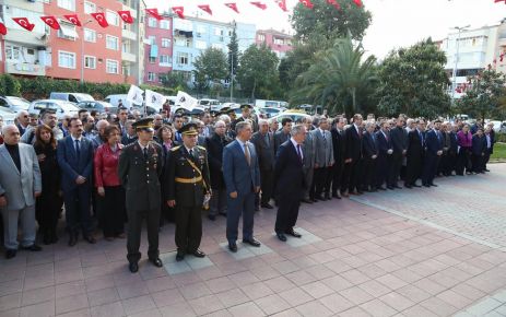 29 Ekim Cumhuriyet Bayramı nedeniyle Eyüp Kaymakamlığı’nda ve Edirnekapı Şehitliği’nde