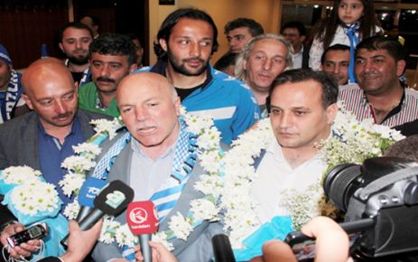 Erzurum Spor  Kulübü Başkanı Ali Demirhan, takımını sampiyonluga taşıdı.