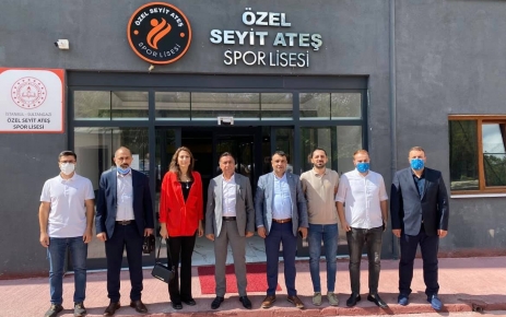 Kanaat Önderi ve Siyasetçi Seyit Ateş'e siyasi partilerin ziyaretleri sürüyor.