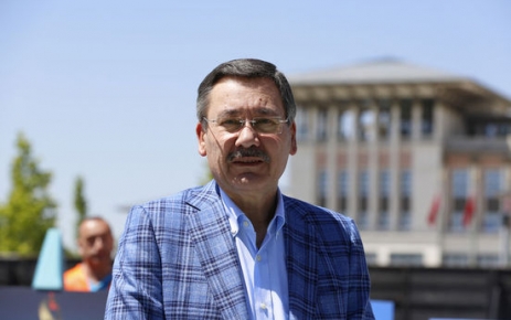  Kanaat Önderi İbrahim Melih Gökçek "Pislik insanın kanına bulaşınca