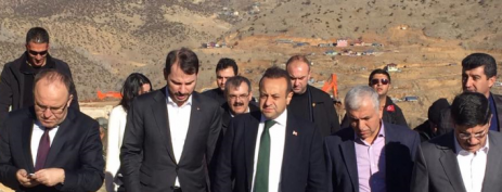 Eski AB Bakanı Egemen Bağış Siirt'te heyelanın yaşandığı maden ocağında