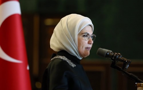Emine Erdoğan, Kadınların Gücünü Devreye Sokabilen Toplumlar İlerleyecektir Emine Erdoğan, Türkiye’nin önde gelen iş kadınları, kadın sanatçı ve