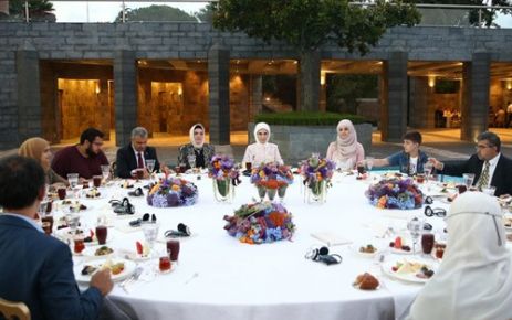 Cumhurbaşkanı Recep Tayyip Erdoğan’ın eşi Emine Erdoğan, Cumhurbaşkanlığı Tarabya Köşkü’nde