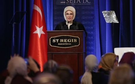 Emine Erdoğan, ziyaretin ilk gününde Siyaset, Ekonomi ve Toplum Araştırmaları