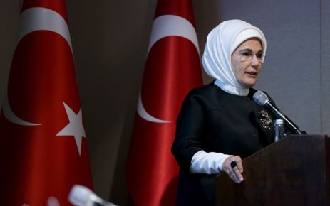 Emine Erdoğan, 15 Temmuz darbe girişimi “Böyle zamanlarda, düşmanlarınızın ne