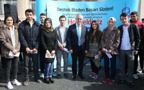 Eyüp Belediyesi’nin eğitime desteği devam ediyor. Eyüp Belediye Başkanı Remzi