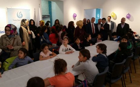 Avusturya'nın başkenti Viyana'da düzenlenen programda, tarihi Eyüp oyuncakları ve geleneksel