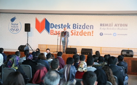 Eyüp Belediyesi, Çanakkale şehitlerini anma programı düzenledi.