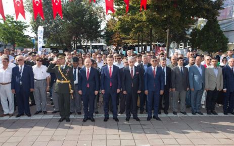 30 Ağustos Zafer Bayramı’nın 94. Yıldönümü Gaziosmanpaşa Şehitler Meydanı’nda törenle