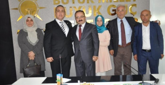 Gaziosmanpaşa Belediye Başkan Vekili İsmail Sezer ve İlçe başkanı Av.Şahin
