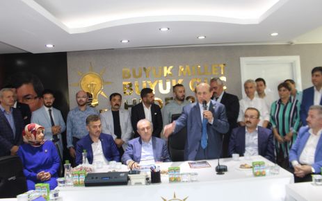 AK Parti Gaziosmanpaşa İlçe Başkanlığında,teşkilat bayramlaşması yapıldı.
