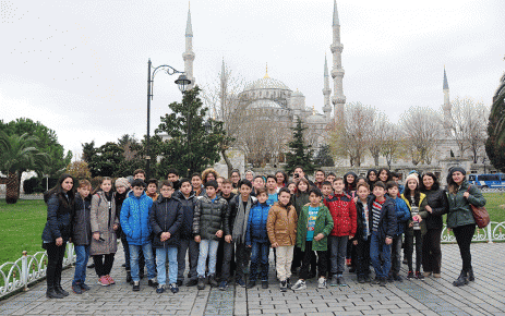 Gaziosmanpaşa Belediyesi Bilgi Evleri, gençlerin eğitimi ve gelişimine katkı sunmaya