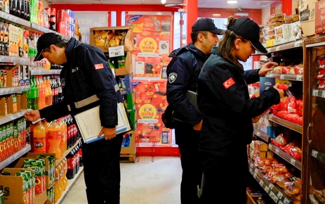 Gaziosmanpaşa Belediyesi, haksız fiyat artışlarının önüne geçmek için ilçe genelindeki