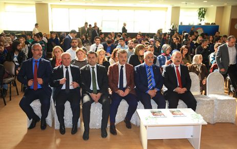 Gaziosmanpaşa Belediyesi tarafından, Gazi Osman Paşa'nın hayatı düzenlenen sempozyumla ilçede