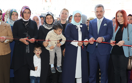 Gaziosmanpaşa Belediyesi Geleneksel El Sanatları Sergisi’nde 150 Yıllık Çeyizler Görücüye