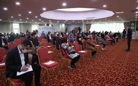 Gaziosmanpaşa Belediyesi, iş arayanlarla işverenleri buluşturmaya devam ediyor Gaziosmanpaşa Belediyesi, İstihdam biriminin çalışmaları ile 6 yılda 5 bin