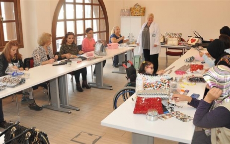 Gaziosmanpaşa Belediyesi Kadın Koordinasyon Merkezi’nin bu yıl 13 dalda ve
