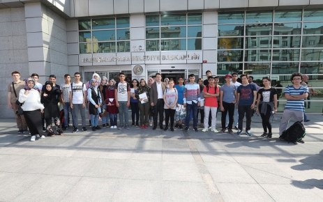 Gaziosmanpaşa Belediyesi, ilçedeki 50 öğrenciyi yurt dışında İngilizce eğitimi almaları