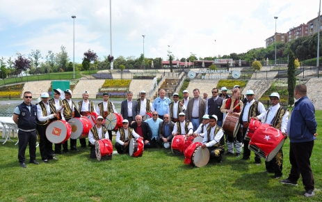 Gaziosmanpaşa Belediyesi, Gaziosmanpaşalılara en iyi hizmet verecek ramazan davulcularını belirledi.
