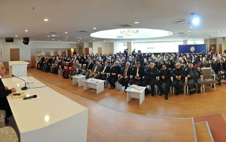 Gaziosmanpaşa Belediyesi’nce düzenlenen ‘Türkiye'de Darbe ve Darbe Girişimleri’ konulu konferansa