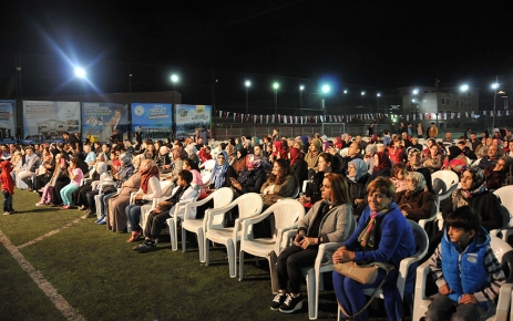 Gaziosmanpaşa Belediyesi'nin düzenlediği etkinliklerin, Küçükköy Stad'ında devam ettiği bildirildi.