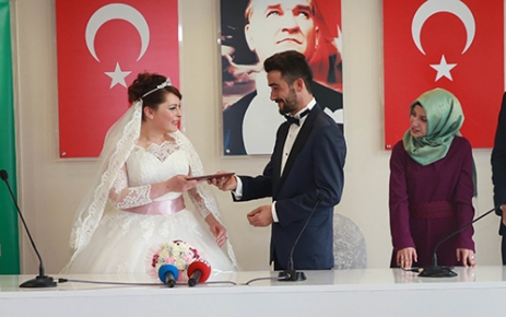 Gaziosmanpaşa Belediye Başkanı Hasan Tahsin Usta, 'Evlilik Öncesi ve Sonrası