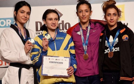 Gaziosmanpaşa Belediyesporcusu Fatma Sarıdoğan, Avrupa Tekvando Şampiyonasında  2. oldu.
