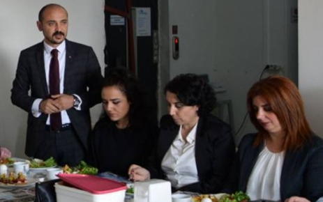 Kadir Özdemir "Yıldız Academia Hastanemizin toplantısına teşrif eden katılımcılara teşekkür