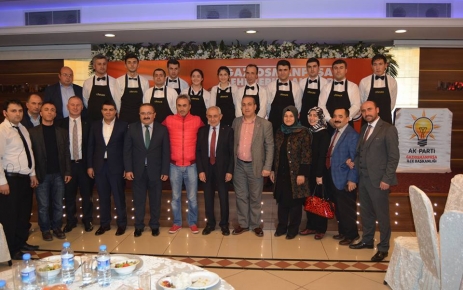 AK Parti Gaziosmanpaşa ilçe başkanlığı Şehit ve Gazilere Kuran okuttu.