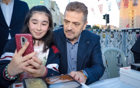 Gaziosmanpaşa Belediye Başkanı Hasan Tahsin Usta "Gençlerimizin sahne etkinliklerine tüm