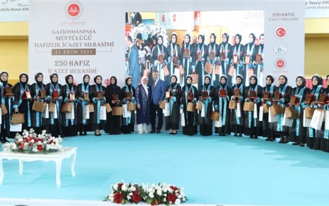 Gaziosmanpaşa'da Kur'an kurslarında hafızlık eğitimini tamamlayan 250 öğrenci için hafızlık