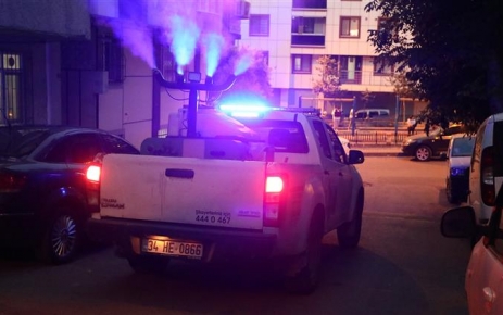 Gaziosmanpaşa Belediyesi, sivrisinek ve haşere türleriyle mücadele etmek için cadde
