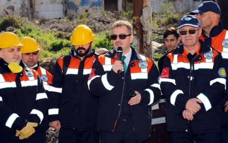 Gaziosmanpaşa Belediyesi deprem tatbikatı gerçekleştirdi.