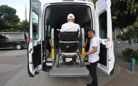 Engellilere yönelik hizmetlerini hız kesmeden devam ettiren Gaziosmanpaşa Belediyesi, ilçedeki
